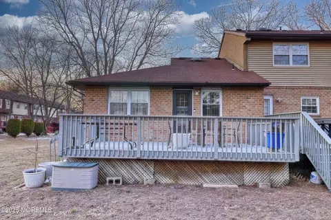 Exterior - 394 Flora Ct, Brick, NJ 08724 photo 1 of 3