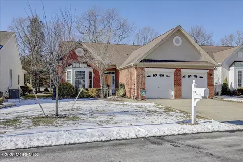 24 Shoal Rd, Jackson, NJ 08527