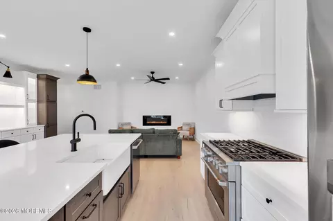 842 Arnold Ave #3, Point Pleasant, NJ 08742