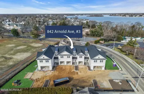 842 Arnold Ave #3, Point Pleasant, NJ 08742