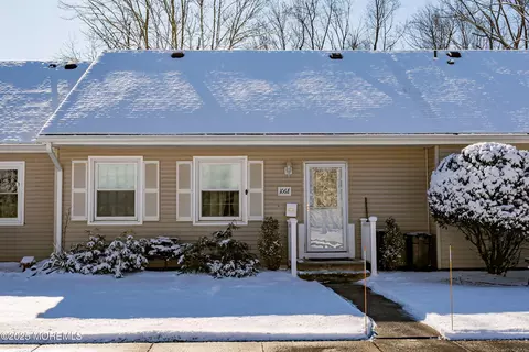 106 E Ragley Hall Rd #1000, Freehold, NJ 07728