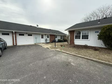 1066 Argyll Cir # A, Lakewood, NJ 08701