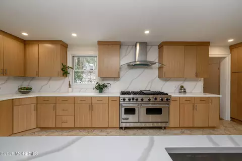 11 Constitution Dr, Leonardo, NJ 07737 photo 12