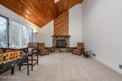 11 Constitution Dr, Leonardo, NJ 07737 photo 3