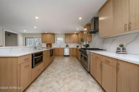 11 Constitution Dr, Leonardo, NJ 07737 photo 11