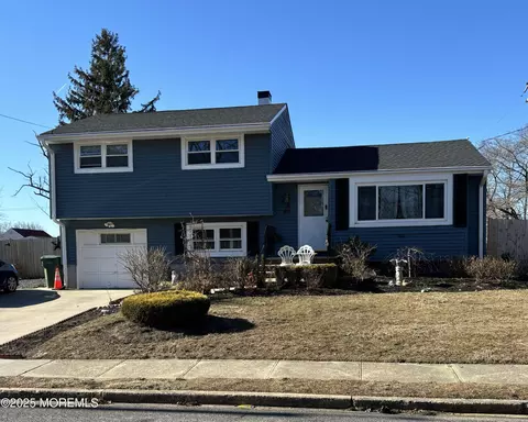 811 Ruth Dr, Neptune City, NJ 07753