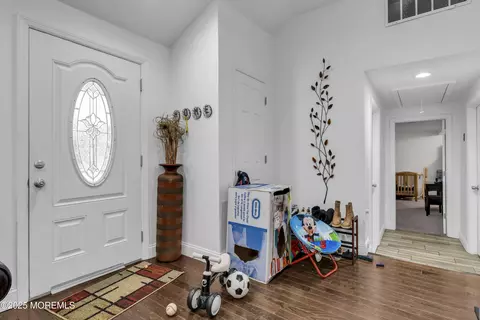 Entry Way - 351 Hulse Ave, Brick, NJ 08724 photo 1 of 4
