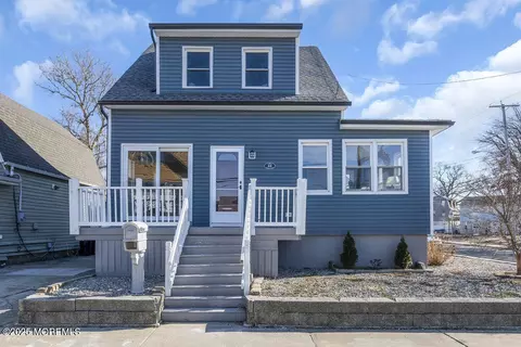 44 Oceanview Ave, Keansburg, NJ 07734