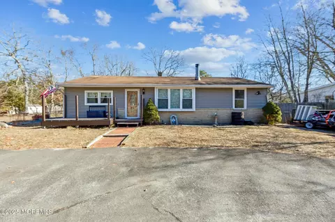 22 Maricopa Trl, Browns Mills, NJ 08015
