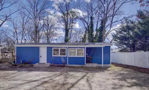 10 E 3rd St, Howell, NJ 07731 photo 2