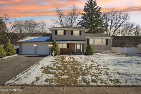 12 Jean Rd, East Brunswick, NJ 08816
