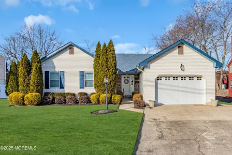 908 Ocean Rd, Spring Lake Heights, NJ 07762
