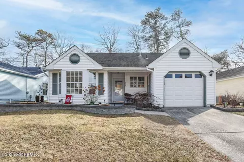 218 Danbury Dr, Little Egg Harbor, NJ 08087