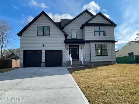 133 Hatch Ln, Manahawkin, NJ 08050