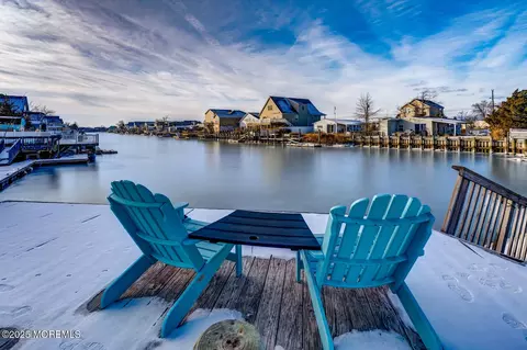 65 Lake Superior Dr, Little Egg Harbor, NJ 08087