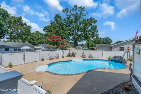 346 Prospect Dr, Brick, NJ 08724