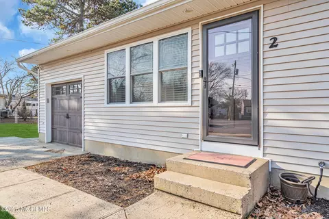 Exterior - 2 Tern Ct, Forked River, NJ 08731 photo 2 of 6