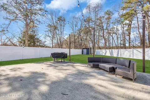 Exterior - 2 Tern Ct, Forked River, NJ 08731 photo 3 of 6