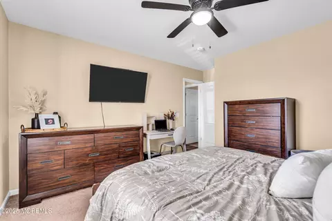 Bedroom - 2 Tern Ct, Forked River, NJ 08731 photo 3 of 7