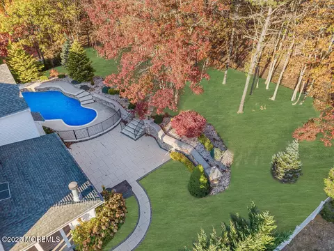 437 Brentwood Ave, Toms River, NJ 08755