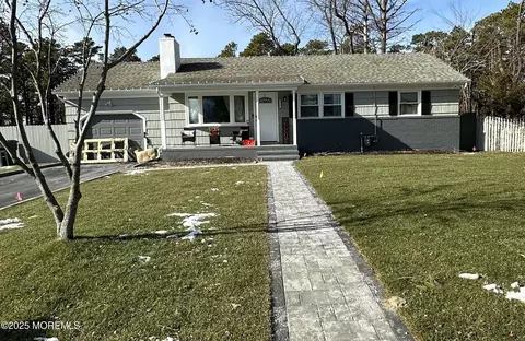 576 Francis Rd, Brick, NJ 08723