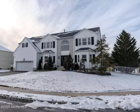 39 Johnny Dr, Farmingdale, NJ 07727