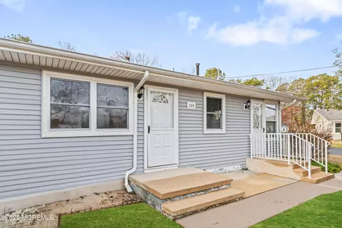 209 Quadara Blvd, Brick, NJ 08724