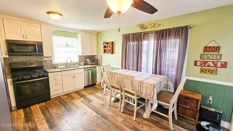 Kitchen - 421 7th St, Waretown, NJ 08758 photo 1 of 3