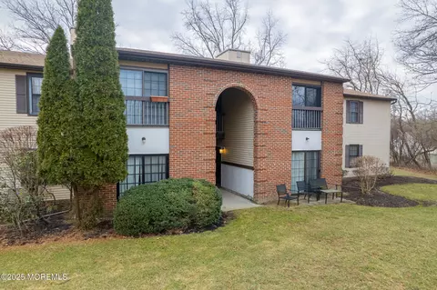 1 Atlanta Ct # -3, Freehold, NJ 07728