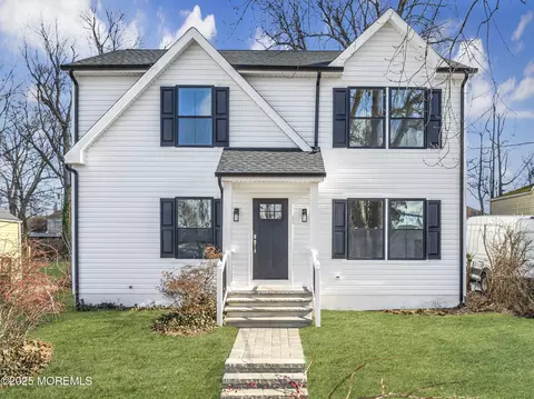 111 Clinton Pl, Tinton Falls, NJ 07724