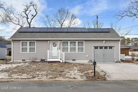 306 Clairmore Ave, Lanoka Harbor, NJ 08734