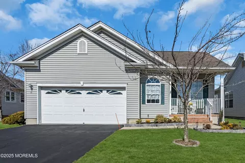 10 Shelley Rd, Brick, NJ 08724
