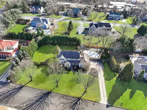 2805 Williamsburg Dr, Wall, NJ 07719