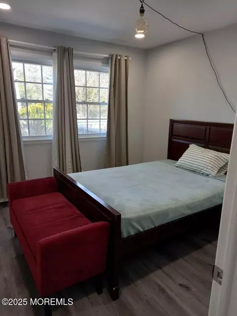 36 Hatfield Rd, Toms River, NJ 08757