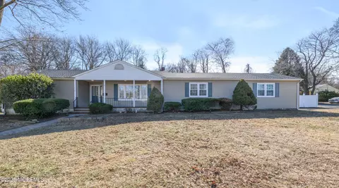 478 Fox Ave, Belford, NJ 07718