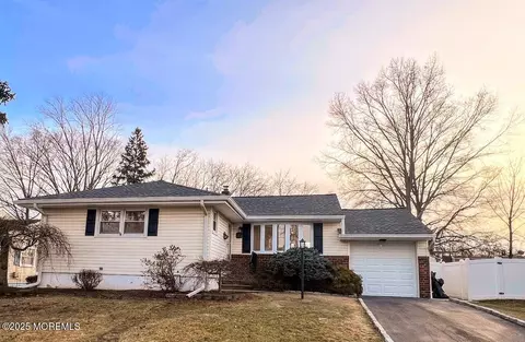107 Bentley Ave, Old Bridge, NJ 08857