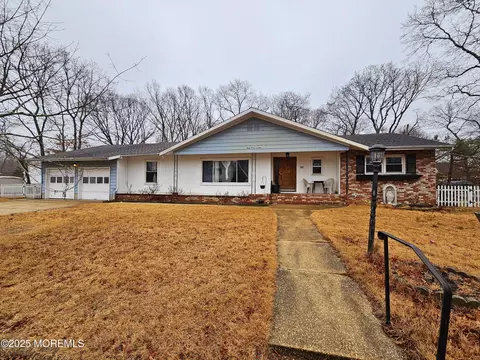301 Pharo Ave, Tuckerton, NJ 08087