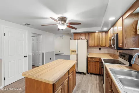 581 Sergey Rd, Jackson, NJ 08527 photo 9