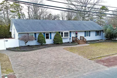 463 Cumberland Blvd, Toms River, NJ 08757