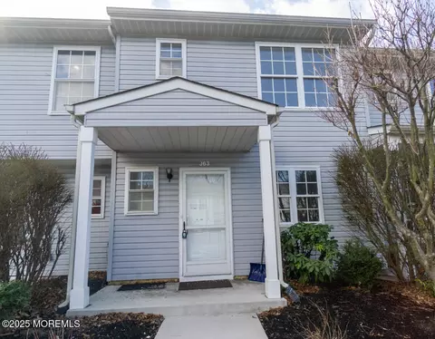 60 County Rd #J63, Cliffwood, NJ 07721