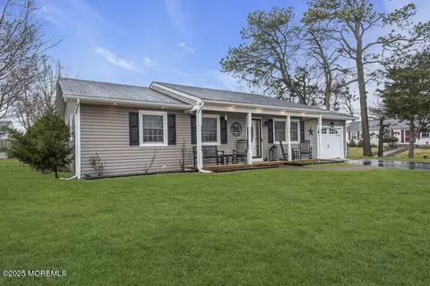 1001 E Panama Ct, Forked River, NJ 08731 photo 2
