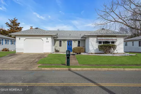 145 Port Royal Dr, Toms River, NJ 08757