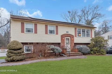 36 Andover Rd, Jackson, NJ 08527