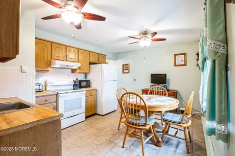 418 Riverview Rd, Forked River, NJ 08731 photo 11