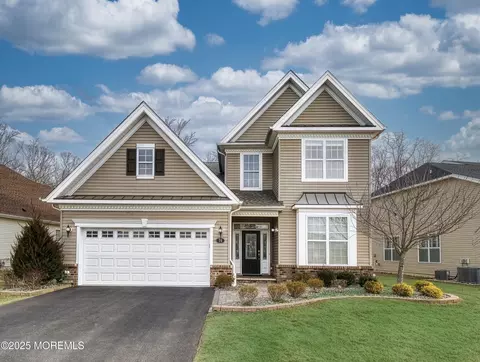 74 Legacy Ct, Freehold, NJ 07728