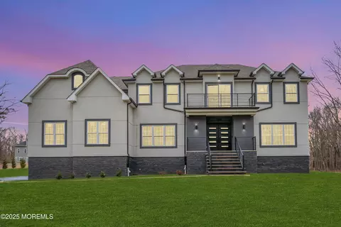 131 Dutch Rd #B, East Brunswick, NJ 08816