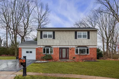 12 Cannonball Ct, Hazlet, NJ 07730