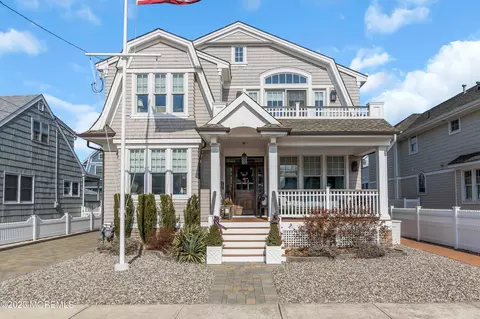 15 Guyer Ave, Lavallette, NJ 08735