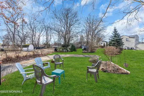 Exterior - 8 New Brunswick Ave, Matawan, NJ 07747 photo 5 of 5