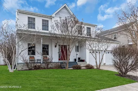 74 Kentucky Ave, North Middletown, NJ 07748
